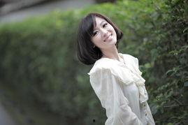 国产白白嫩嫩在线观看,白白嫩嫩，甜蜜心动瞬间